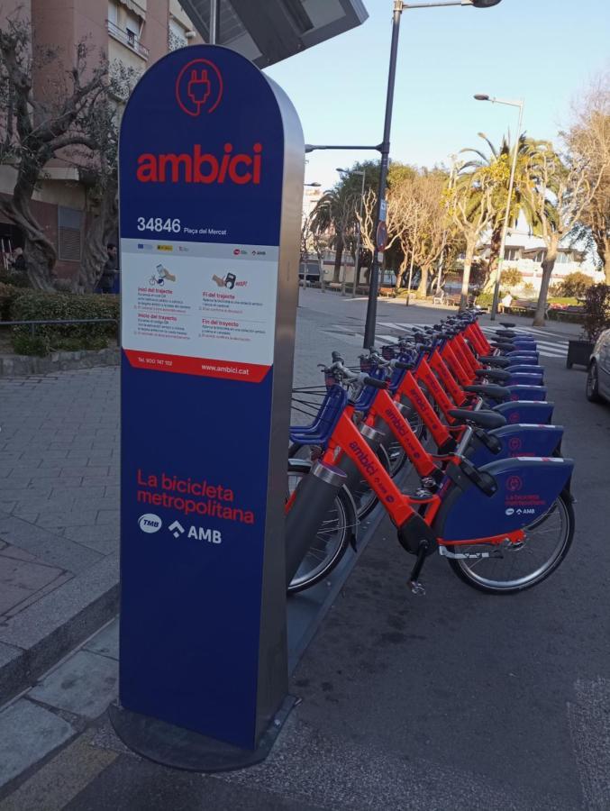 Ahllenrock Como Un Hotel, Pero Solo Para Ti Cornellá de Llobregat Exterior foto